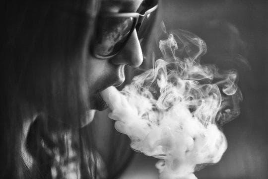 Einweg E-Zigaretten Buying Guide 2025 What Makes vip electronic cigarettes Stand Out in the Disposable Vape Market