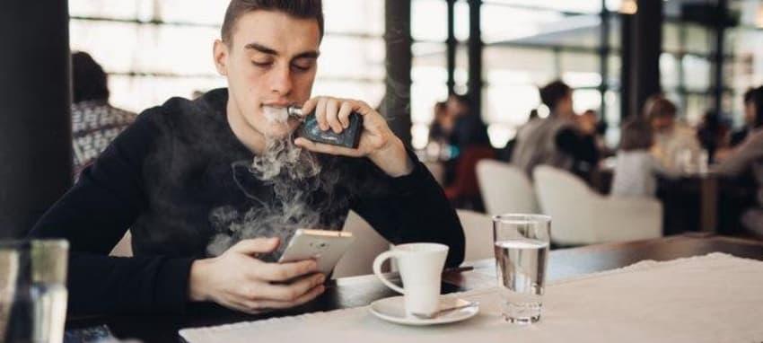 E-Sigara Myths and Facts Exploring electronic cigarettes health effects and Safer Use Strategies