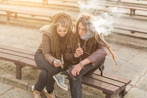 IBvape E-Papierosy review and travel FAQ answering are e cigs allowed on planes and how to carry them