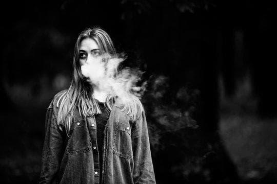 IBvape answers can you smoke e cigarettes in singapore and IBvape legal tips for travelers