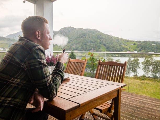 Ultimate Guide to Buy E-cigarete and Find electronic cigarette liquid online with Best Flavors and Deals