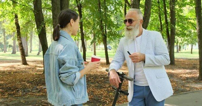 Complete e-cigaretta Guide with Best Flavor Picks and electronic cigarettes juice Reviews for Safe Vaping